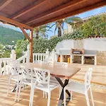 Ericito Villa *